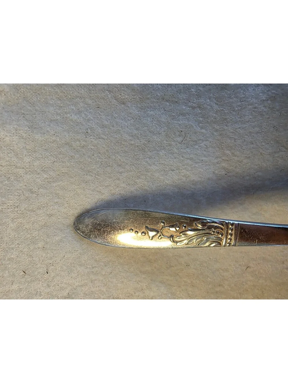 Vintage Wm A Rogers A1 Plus Oneida Silverplate Oval Soup Spoon Floral 6.75